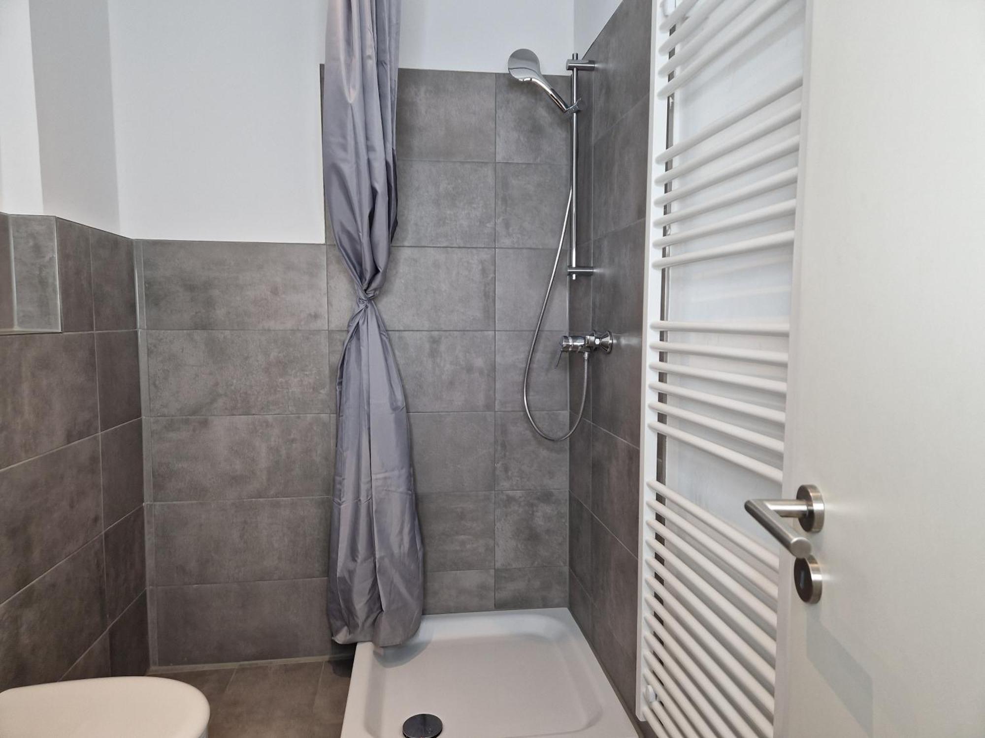 Meribu H1 Wohnung Fuer Monteure Und Arbeiter غيلسنكيرشن المظهر الخارجي الصورة